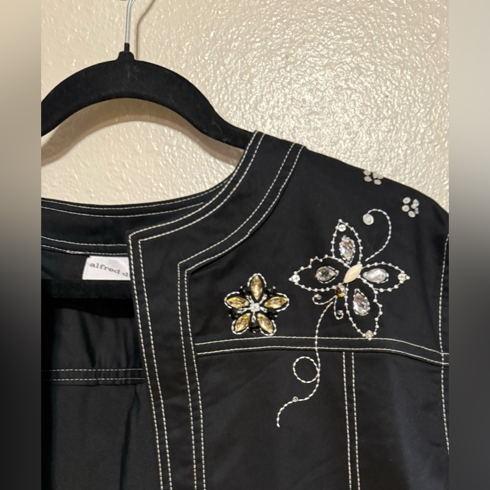 Alfred Dunner Embellished Black Jacket Size 18 Open Front Floral Embroidered Top - Picture 6 of 6